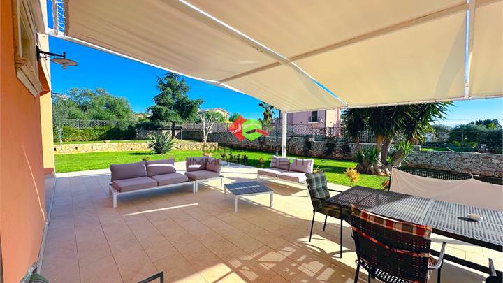 Villa for sale in Siracusa