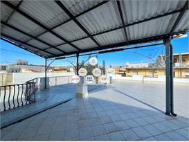 FLORIDIA - STABILE INDIPENDENTE - TRE UNITÀ ABITATIVE